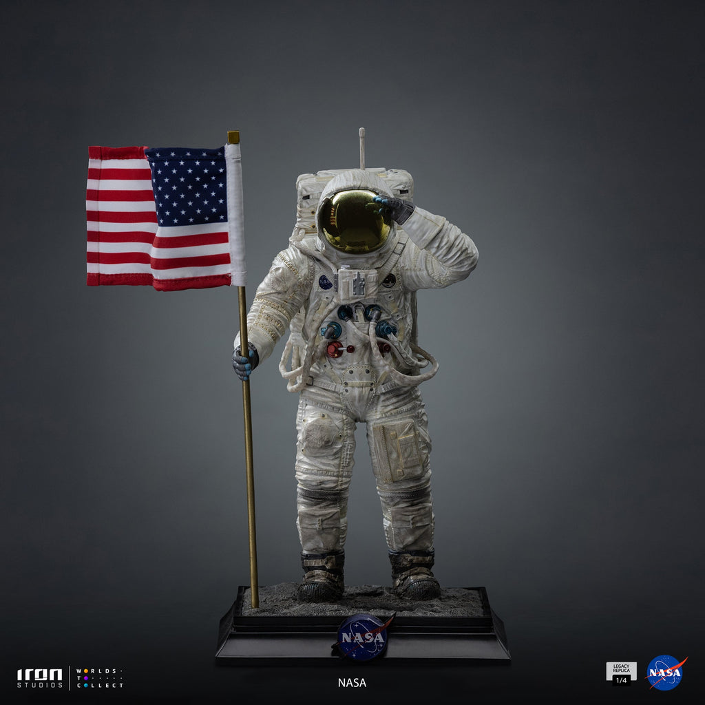 Statue Apollo 11 Astronaut - Nasa - Legacy Replica 1/4 - Iron Studios