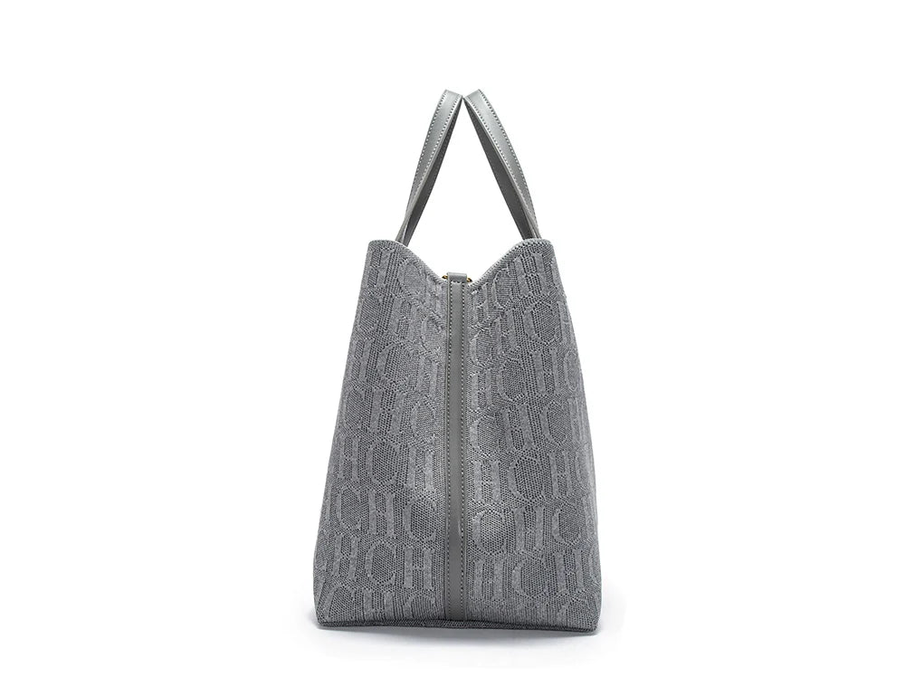 CHCH Winter Luxury Brand Fashion Printed Women's Handbag Large Capacity Travel Commuting Multi functional Large Capacity Handbag