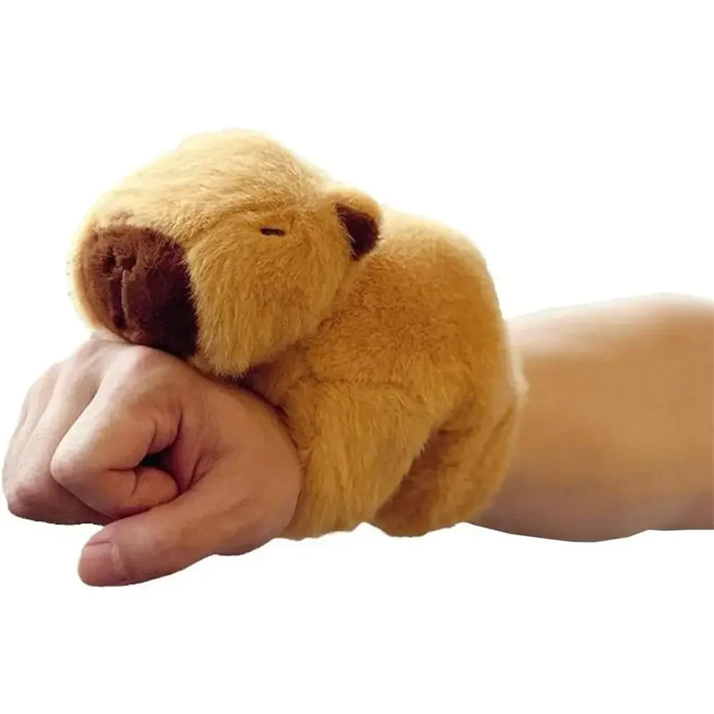 Pulseira de pelúcia Capybara